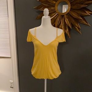 Yellow blouse Off the shoulder size small